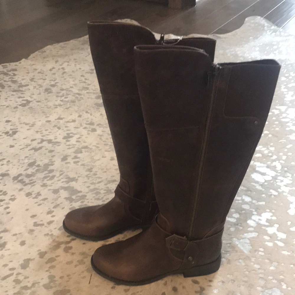 NIB Guess Wide Calf Brown Tall Boots 7M